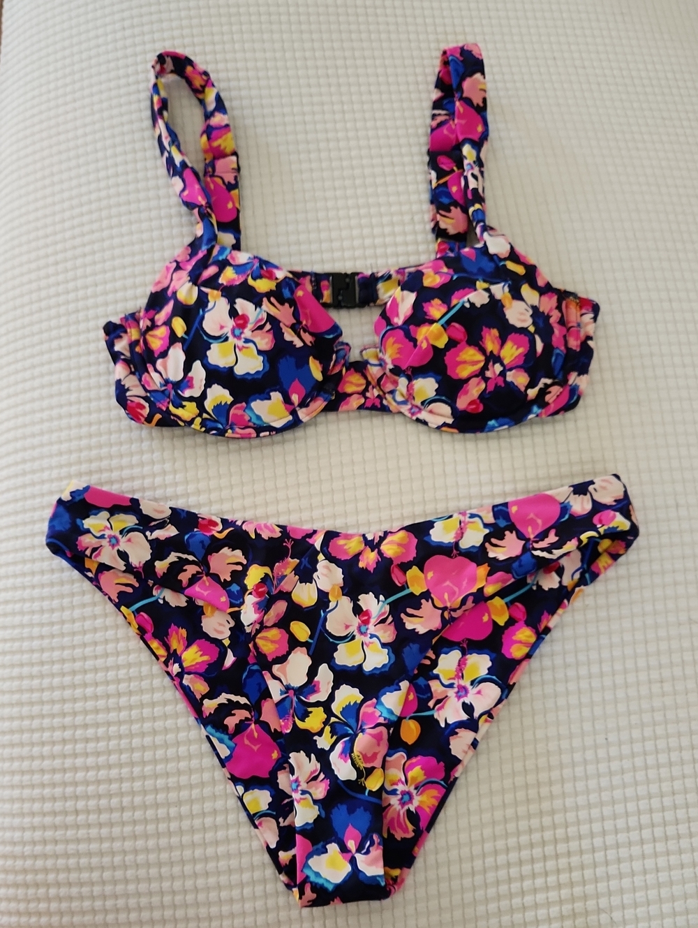 Vetchy Bikini